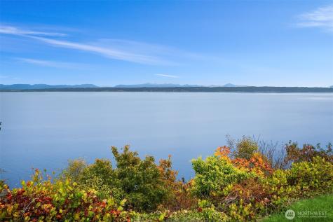 1639 S Country Club Drive Camano Island WA 98282