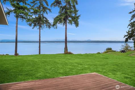 1639 S Country Club Drive Camano Island WA 98282