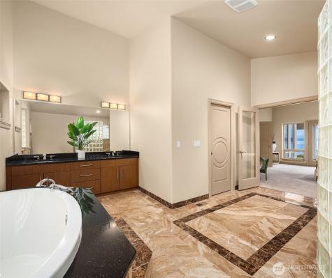 1639 S Country Club Drive Camano Island WA 98282