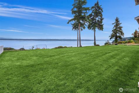 1639 S Country Club Drive Camano Island WA 98282
