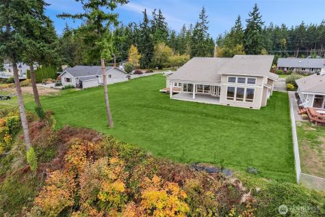 1639 S Country Club Drive Camano Island WA 98282