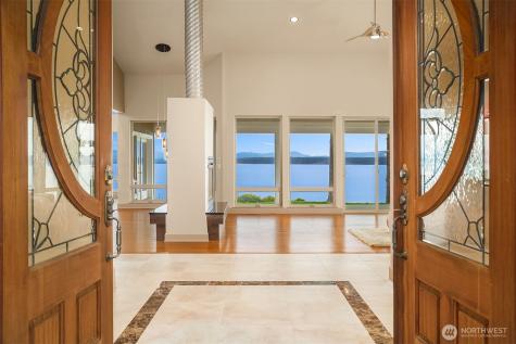 1639 S Country Club Drive Camano Island WA 98282