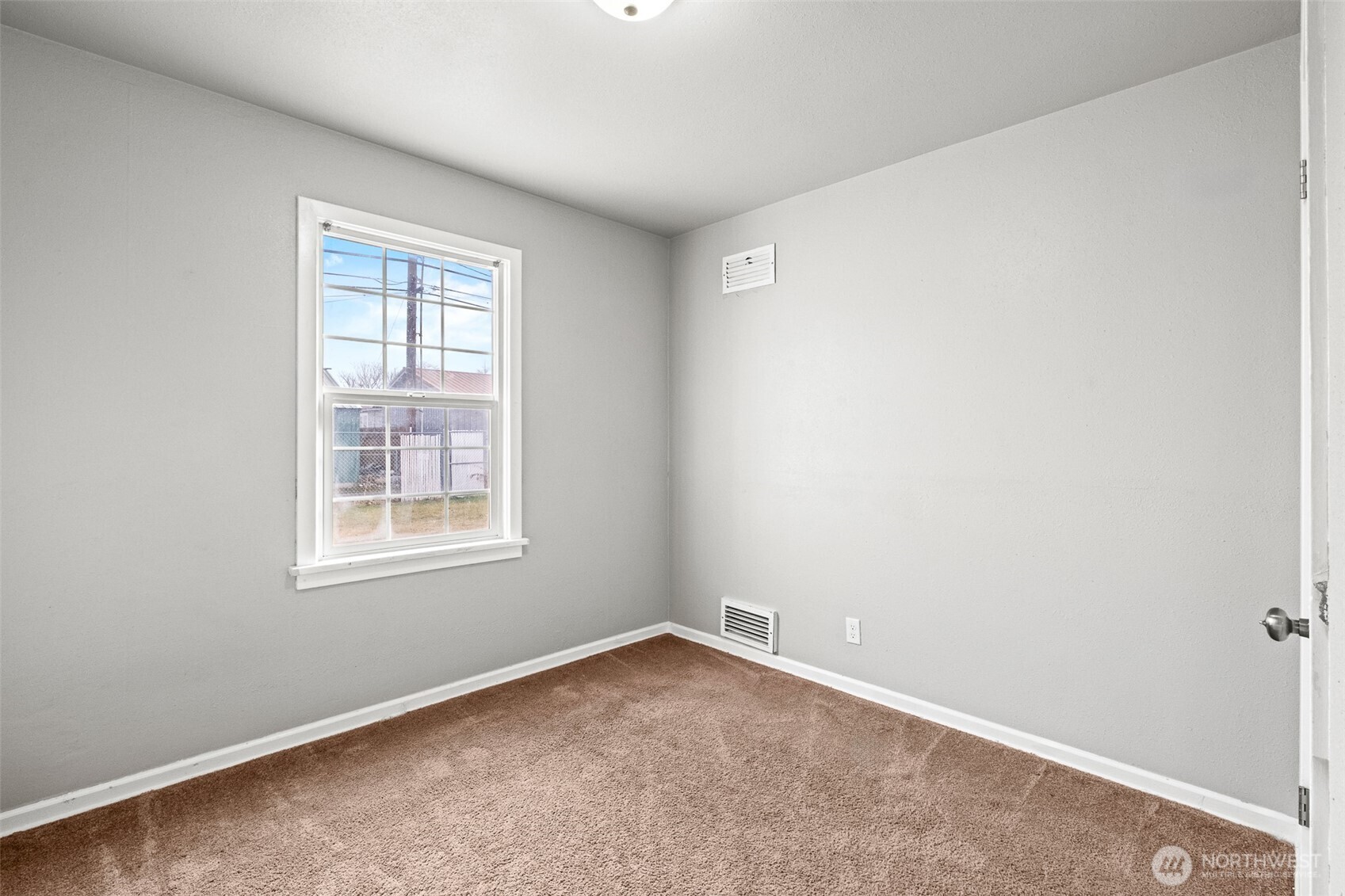 112 E Street NE Ephrata WA 98823