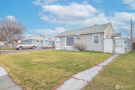 112 E Street NE Ephrata WA 98823