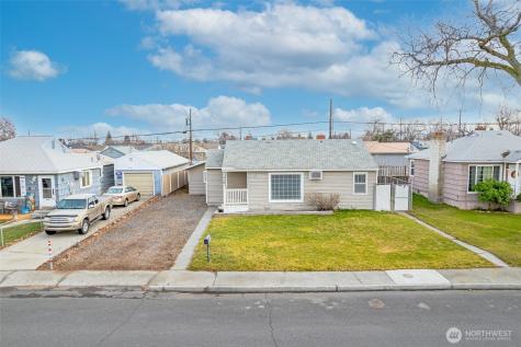 112 E Street NE Ephrata WA 98823