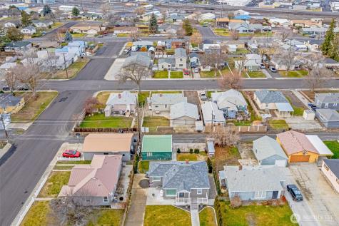 112 E Street NE Ephrata WA 98823