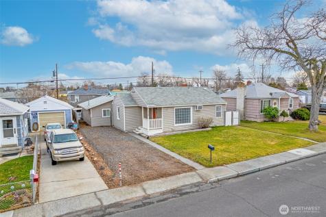 112 E Street NE Ephrata WA 98823