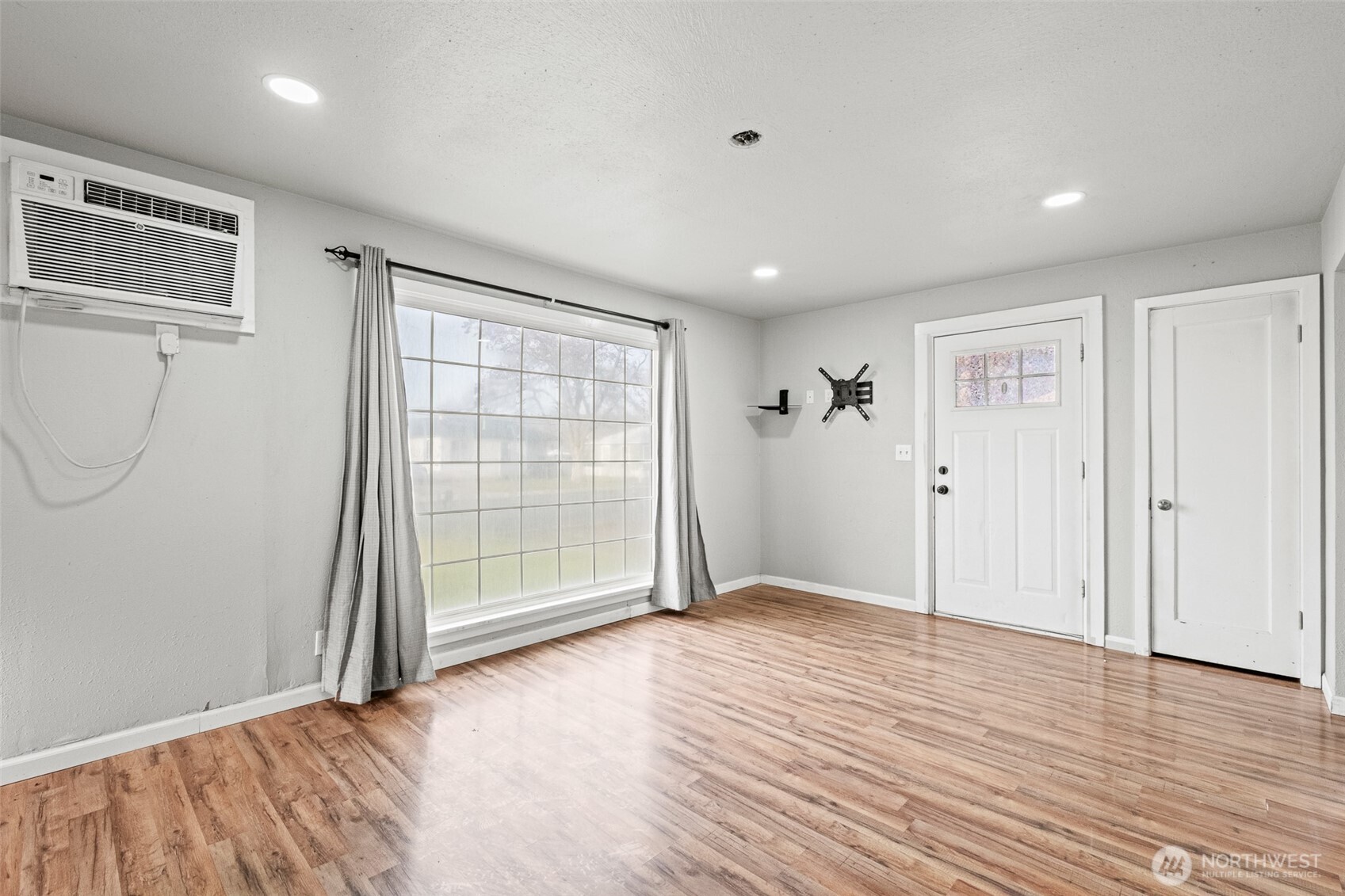 112 E Street NE Ephrata WA 98823