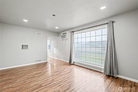 112 E Street NE Ephrata WA 98823