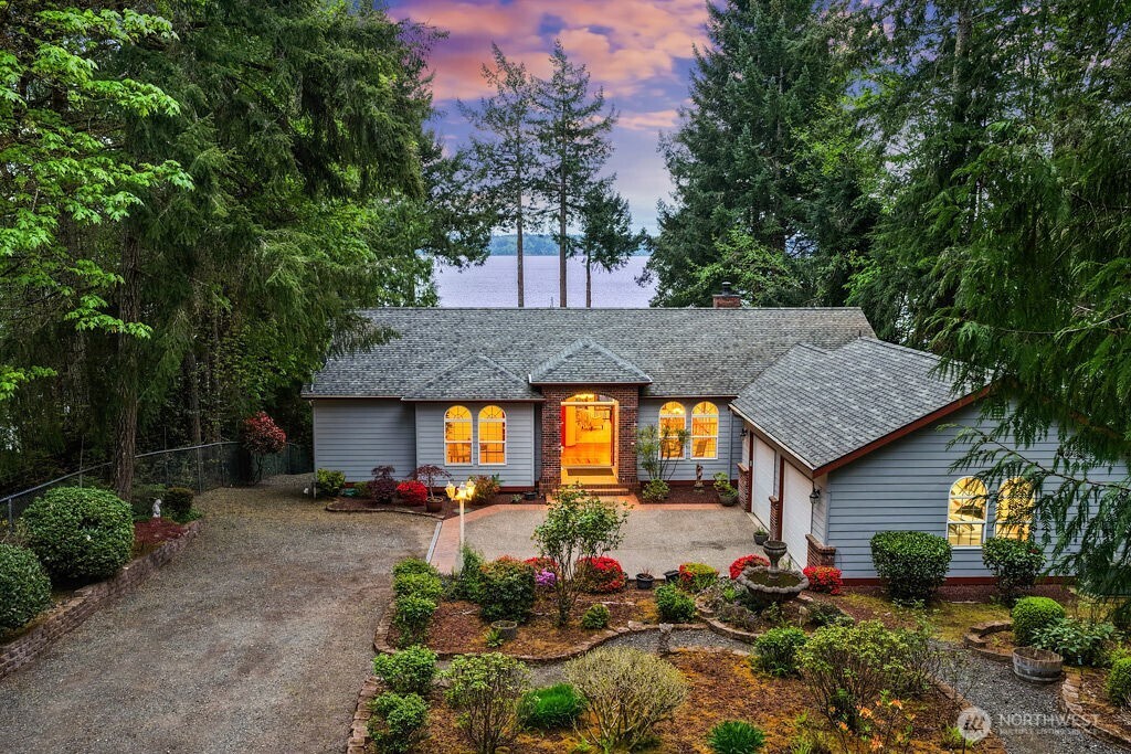 141 E Winterwood Drive Grapeview WA 98546