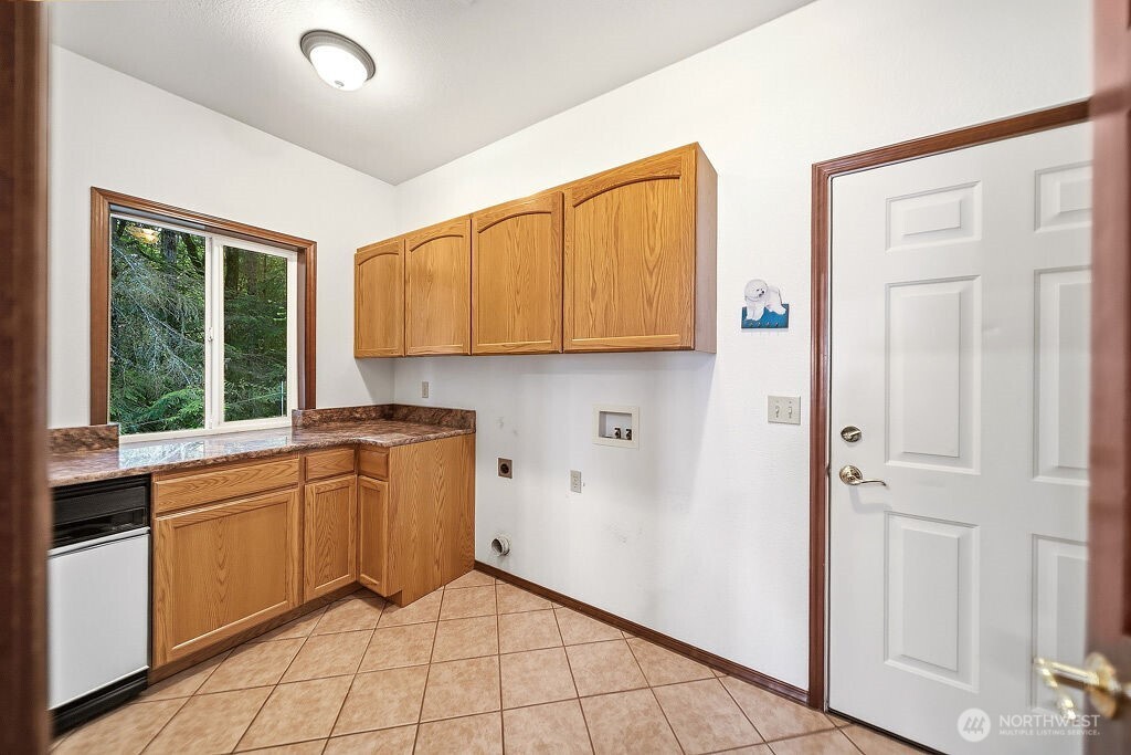 141 E Winterwood Drive Grapeview WA 98546
