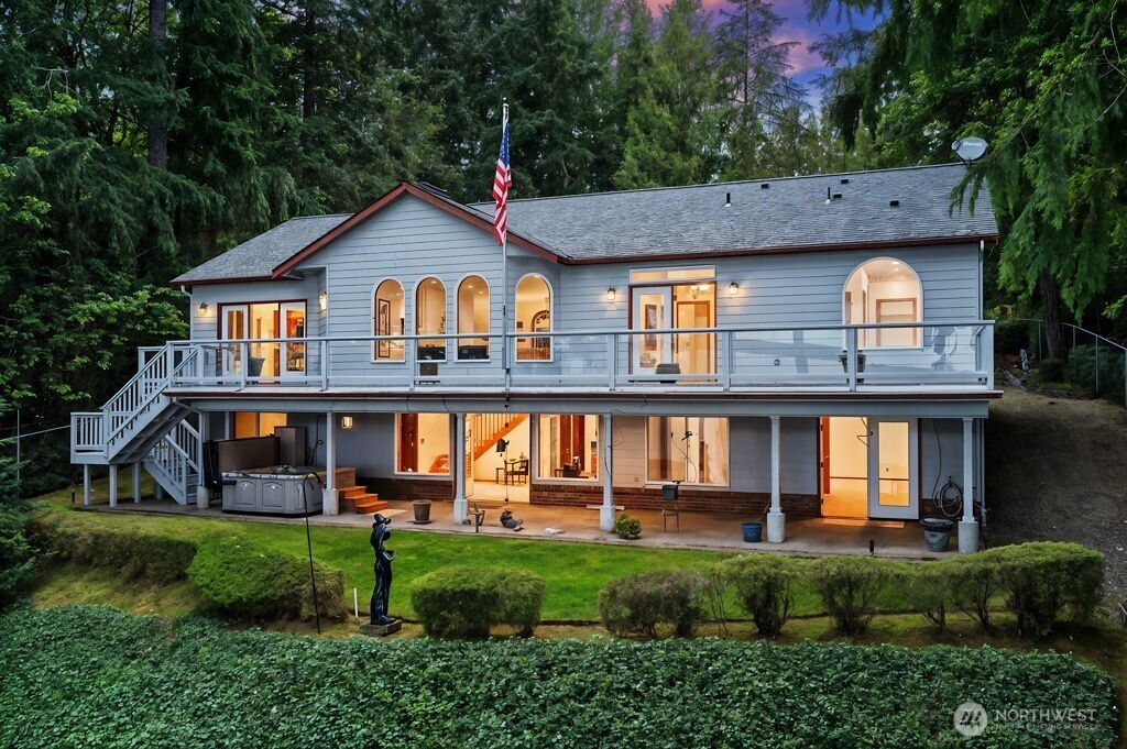 141 E Winterwood Drive Grapeview WA 98546