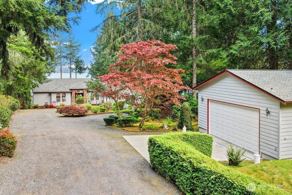 141 E Winterwood Drive Grapeview WA 98546