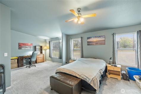 1614 W Martin Street Elma WA 98541