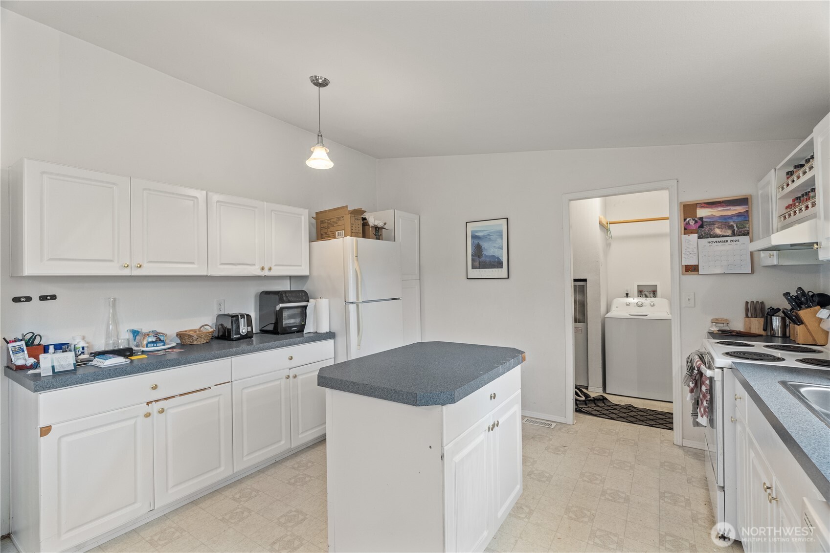 1614 W Martin Street Elma WA 98541