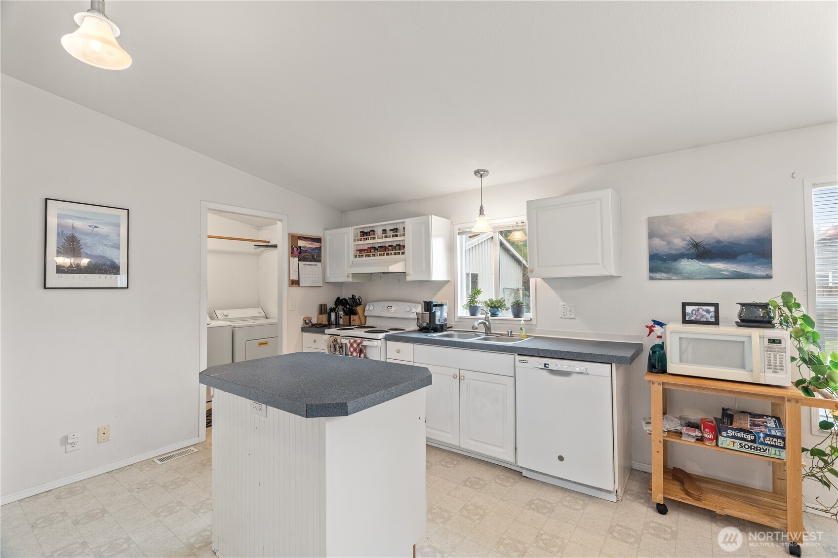 1614 W Martin Street Elma WA 98541