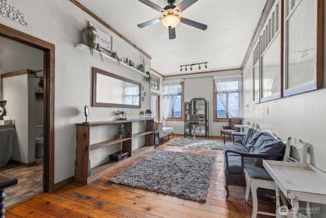 151 Rowe Hill Drive Naches WA 98937