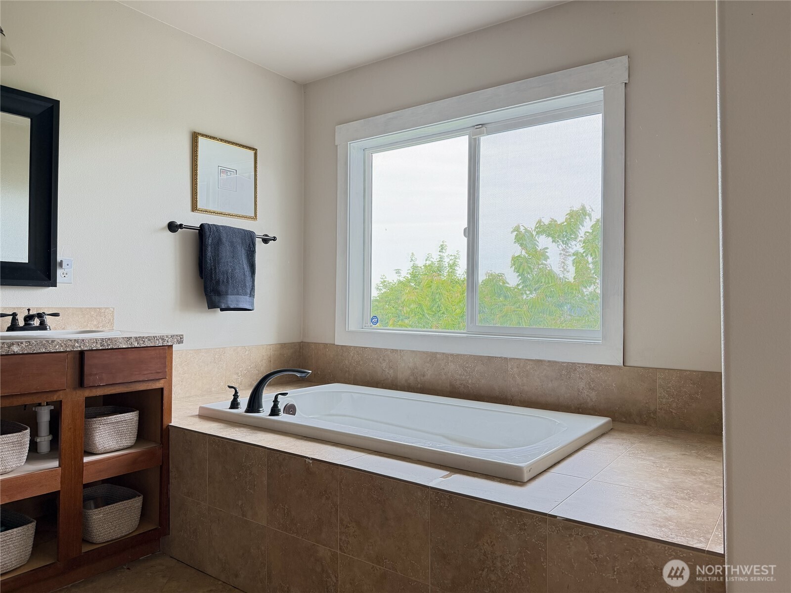 3012 E Valley View Terrace Tacoma WA 98404