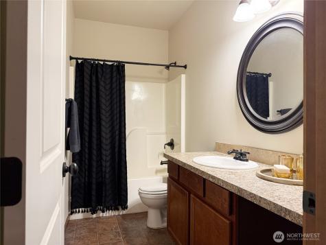 3012 E Valley View Terrace Tacoma WA 98404