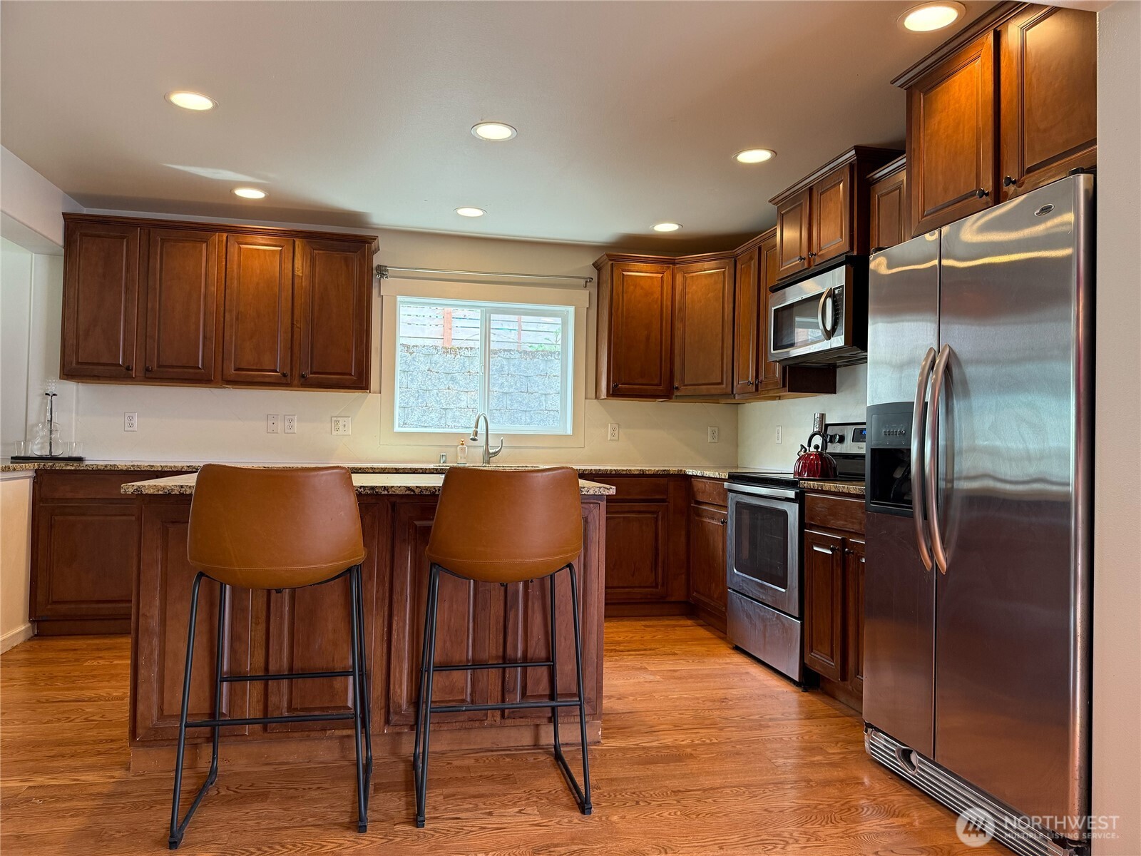 3012 E Valley View Terrace Tacoma WA 98404