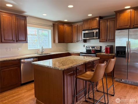 3012 E Valley View Terrace Tacoma WA 98404