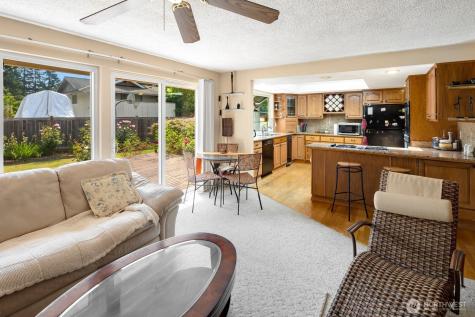 6906 149th Avenue NE Redmond WA 98052