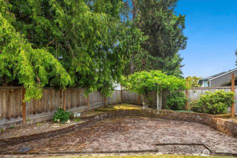 6906 149th Avenue NE Redmond WA 98052