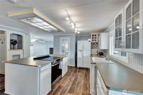 18425 NE 95th Street Redmond WA 98052