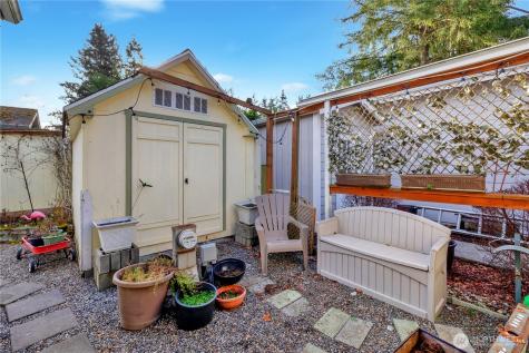 18425 NE 95th Street Redmond WA 98052