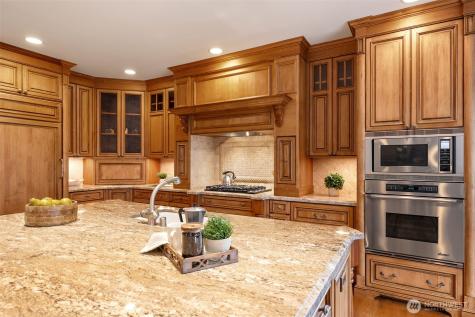 2753 204th Lane NE Sammamish WA 98074
