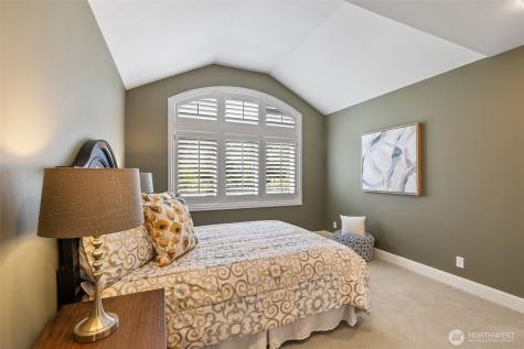 2753 204th Lane NE Sammamish WA 98074