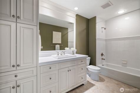2753 204th Lane NE Sammamish WA 98074