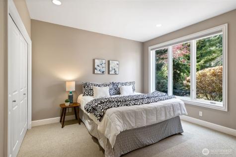 2753 204th Lane NE Sammamish WA 98074