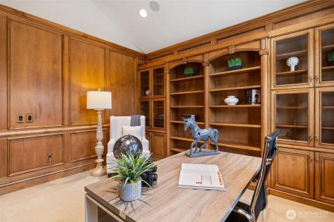 2753 204th Lane NE Sammamish WA 98074