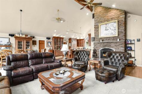 3188 Hinkley Road SE Port Orchard WA 98366