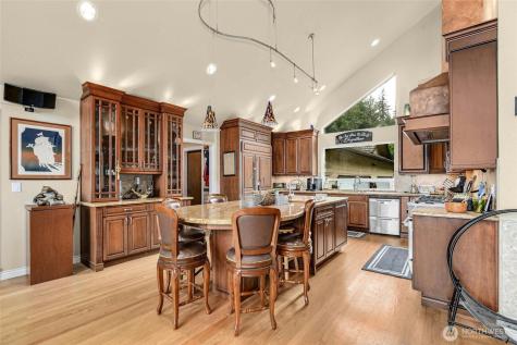 3188 Hinkley Road SE Port Orchard WA 98366