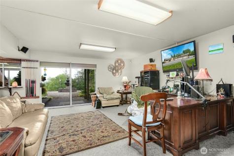 3188 Hinkley Road SE Port Orchard WA 98366