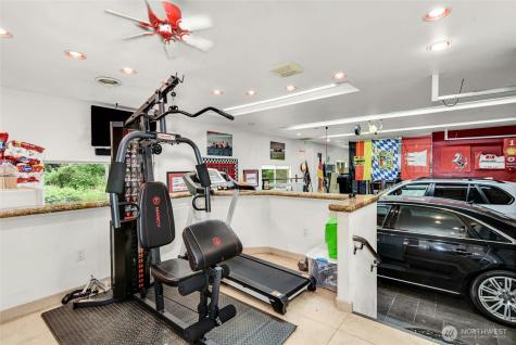 3188 Hinkley Road SE Port Orchard WA 98366