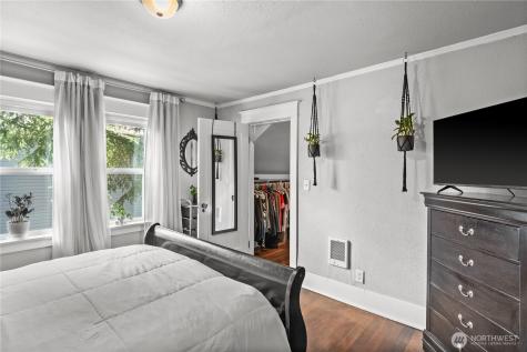 912 Earnest S. Brazill Street Tacoma WA 98405