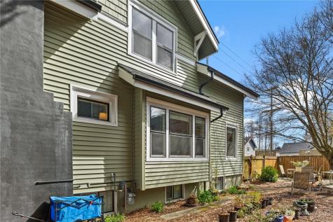 912 Earnest S. Brazill Street Tacoma WA 98405