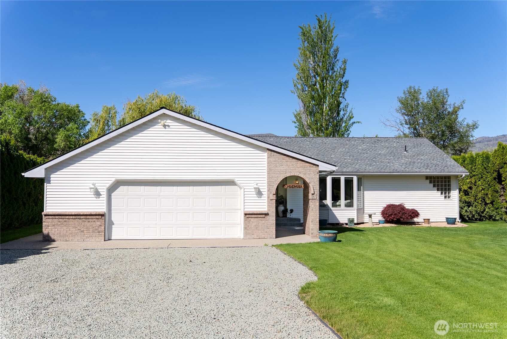 428 Eastlake Road Oroville WA 98844