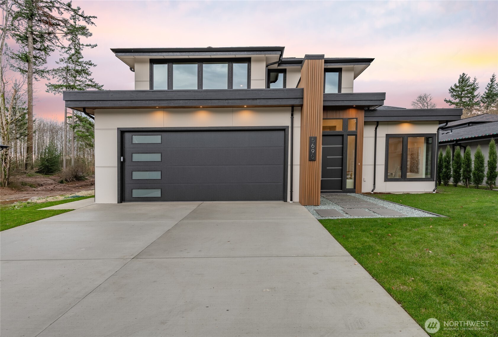 5690 Lux Lane Blaine WA 98230