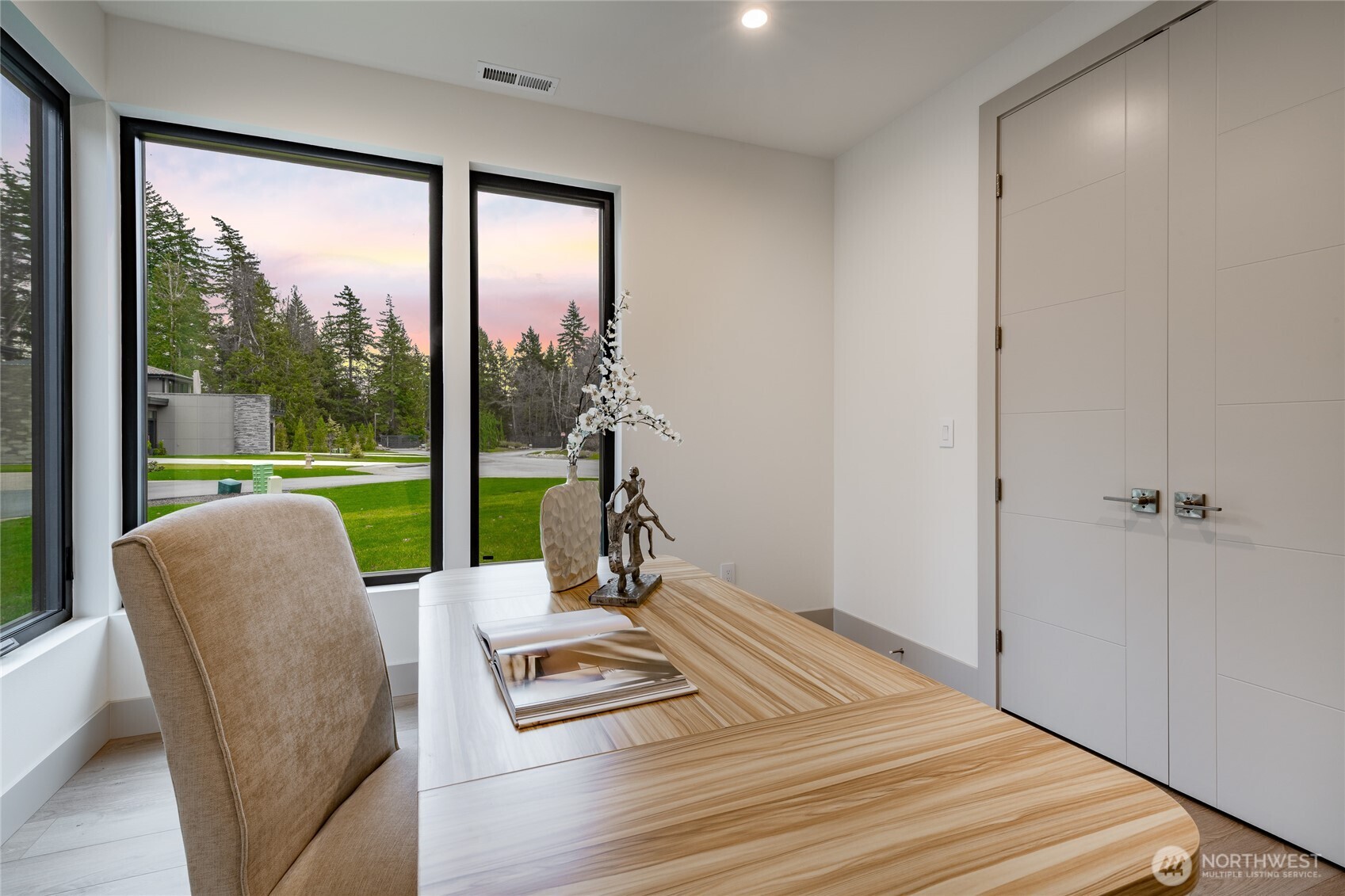 5690 Lux Lane Blaine WA 98230