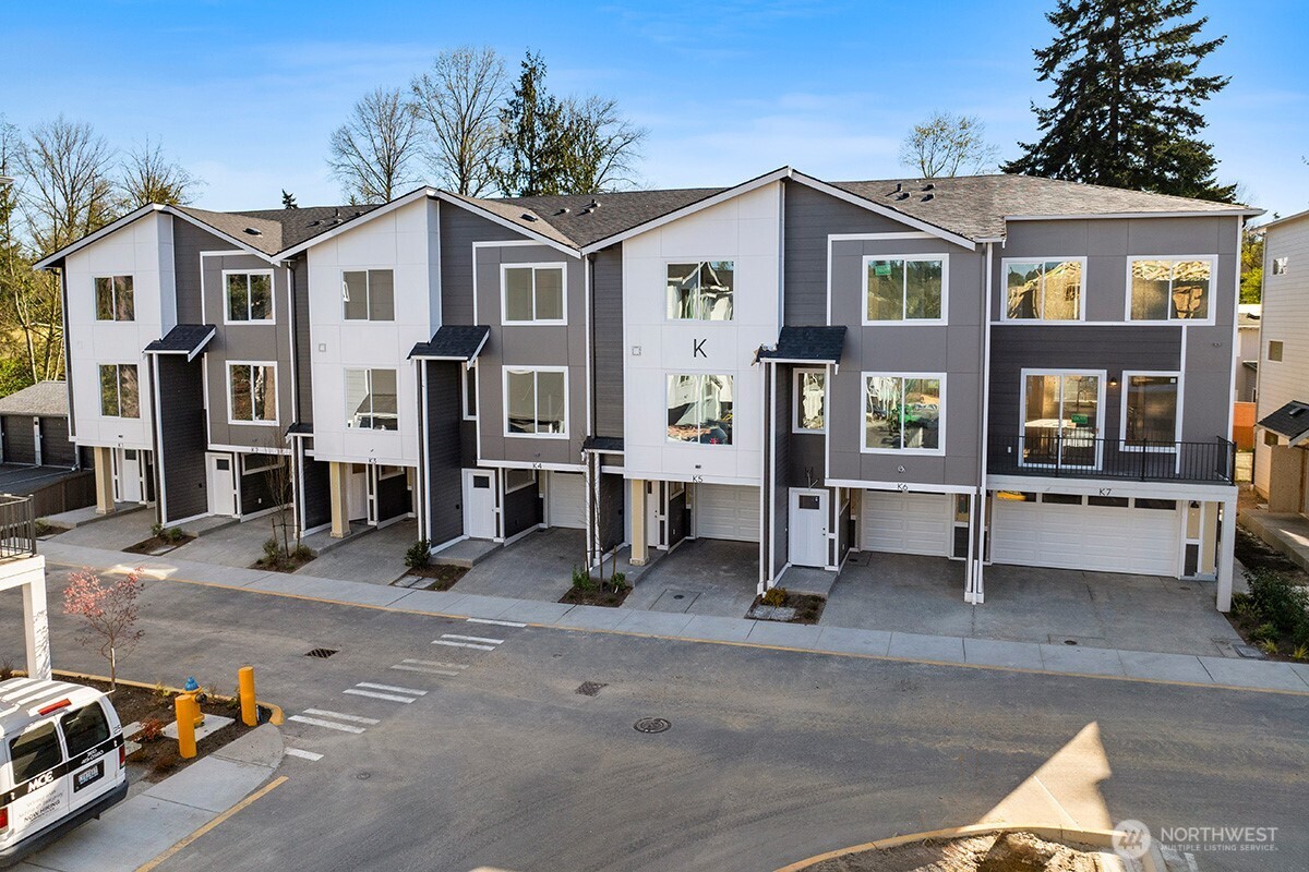 16823 Alder Way Lynnwood WA 98037
