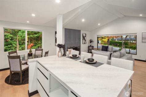 10045 NE 15th Street Bellevue WA 98004