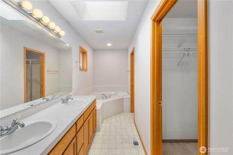 14426 19th Avenue W Lynnwood WA 98087