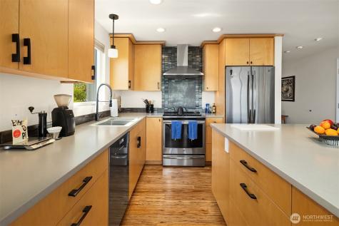 25918 75th Avenue SW Vashon WA 98070