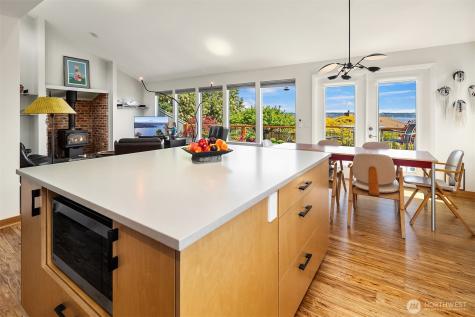 25918 75th Avenue SW Vashon WA 98070