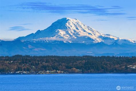 25918 75th Avenue SW Vashon WA 98070