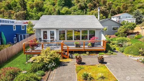 25918 75th Avenue SW Vashon WA 98070